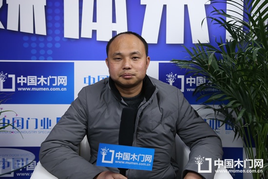 尚憶木門 李東來(lái)