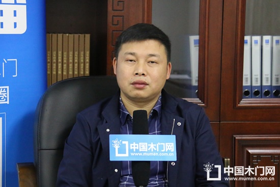 張觀彬